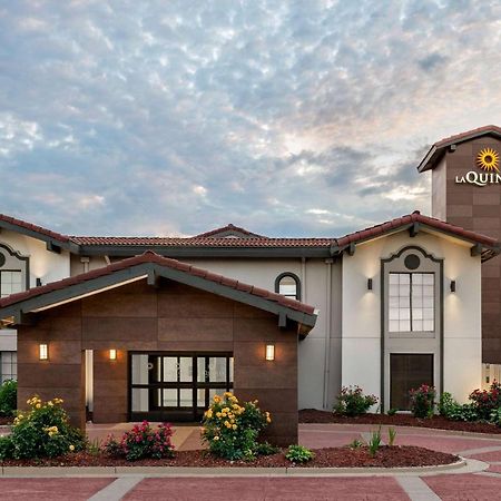 La Quinta Inn By Wyndham Columbus Airport Area Exterior foto